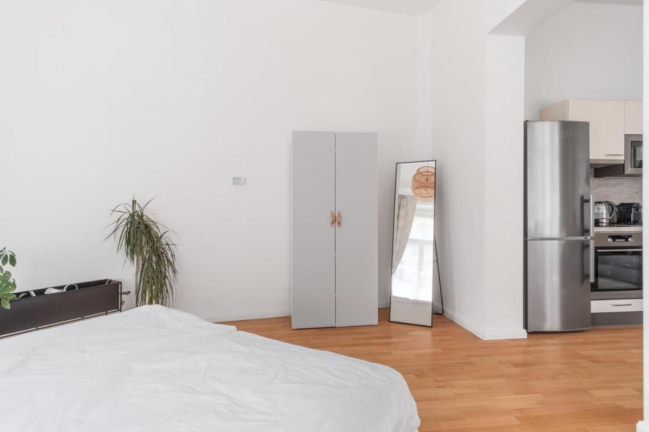 Luminous Apartment For 2 Near Wenceslas Square By Prague Days Buitenkant foto