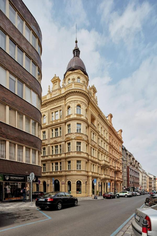 Luminous Apartment For 2 Near Wenceslas Square By Prague Days Buitenkant foto